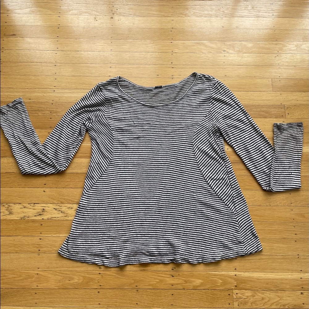 Brandy Melville|Black & White Striped Sweater| S